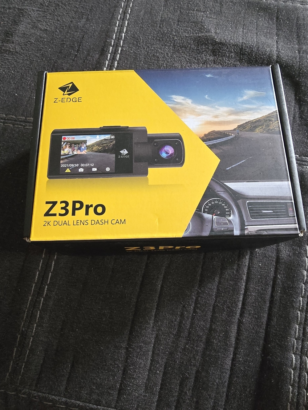 Z-EDGE Z3Pro 2K Dual Lens Dash Cam - Yellow/Black Box